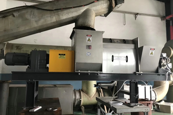 垃圾脫水現(xiàn)場(chǎng).jpg 垃圾脫水現(xiàn)場(chǎng).jpg